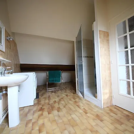 Holiday home Chez Robins