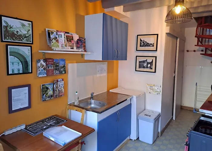 Semesterbostad Chez Robins *